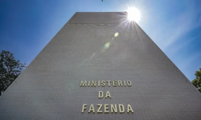 PIS/Pasep: Como as mudanças aprovadas pelo Senado afetam o pagamento do abono