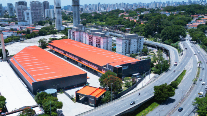 3b45e3c5-dd25-4df1-90ef-5eb526de2da5-7 Boom do e-commerce faz logística rever malha urbana em SP