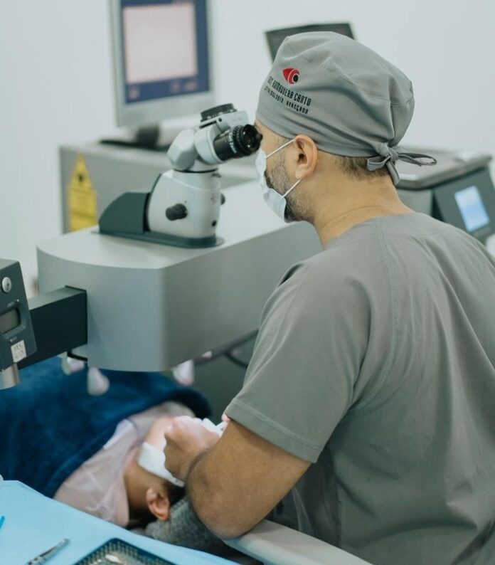 613286a5-6041-4760-8af6-970058e14e07 Inovações oftalmológicas ampliam independência de óculos