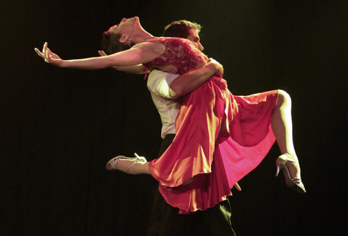7b26d7c5-e332-4127-8c8d-c306003a8bbd-1 Espetáculo que conta a história do tango estreia no Brasil