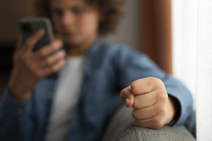 aba12b52-2bdb-4ab3-a60b-ca602c458032-1 Demissões e redes sociais ameaçam imagem das empresas