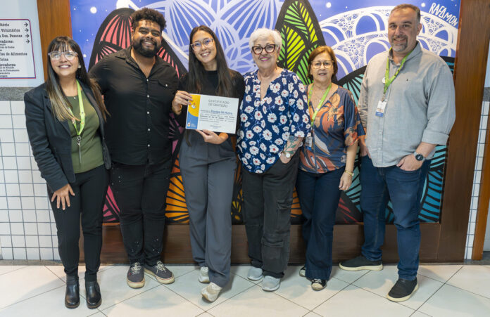 e06c2577-4e0c-41b3-aa64-2179e10e767e-1 Vó Alzira realiza ação de Dia das Crianças na Casa Ronald