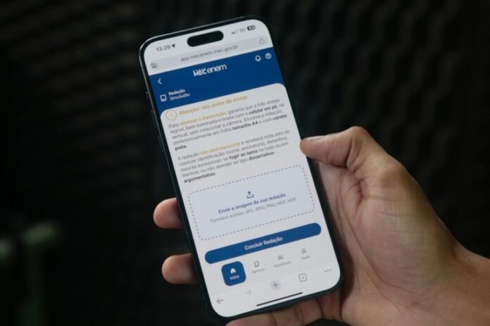 Lula incentiva preparação para o Enem com novo aplicativo: 