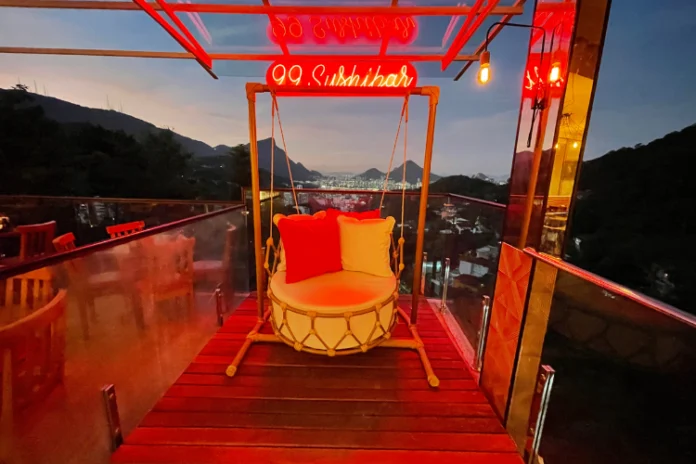 99 Sushi Bar é um dos estabelecimentos vista privilegiada na Rocinha. Foto: Dênis Amarantes